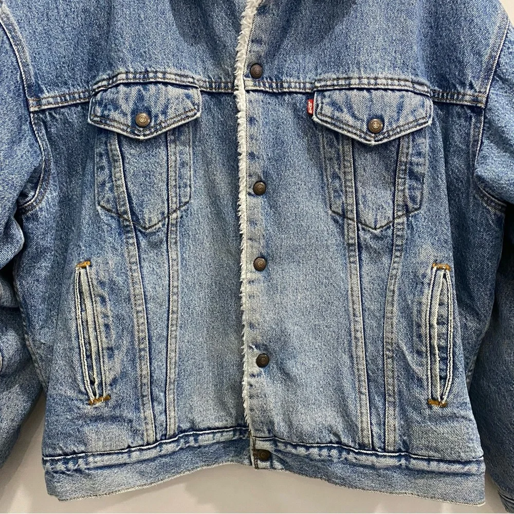 Vintage Levi’s Sherpa Lined Jean Trucker Jacket - Picture 4 of 16